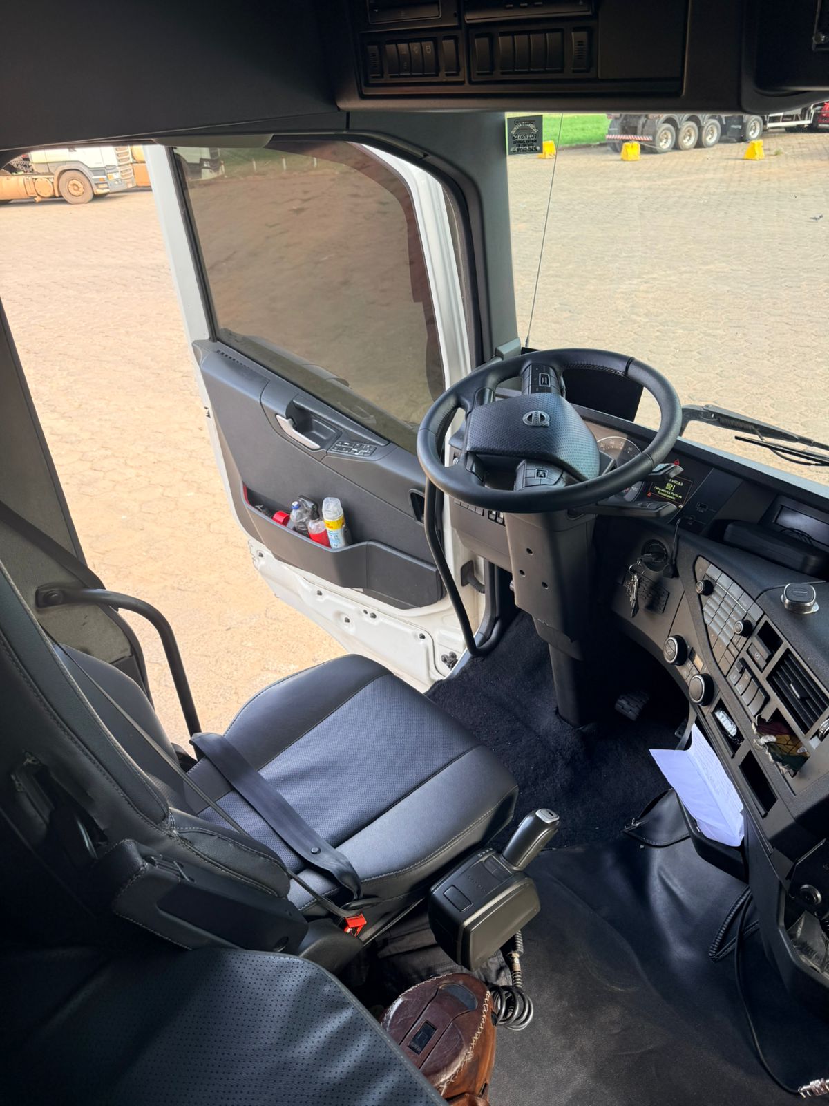 Volvo 460