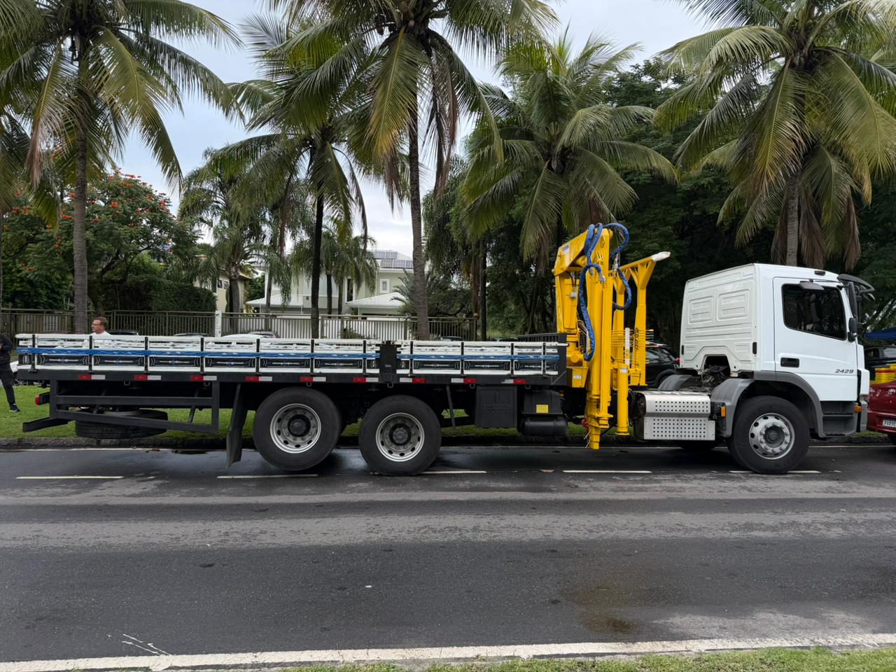 Mercedes-Benz Atego 2429