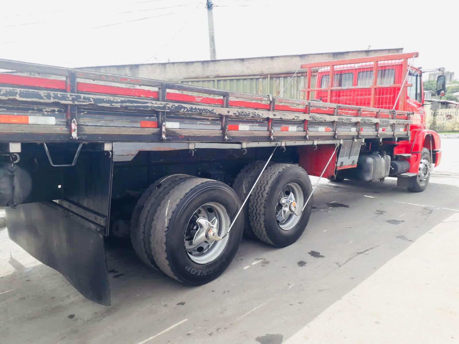 Mercedes-Benz Outros