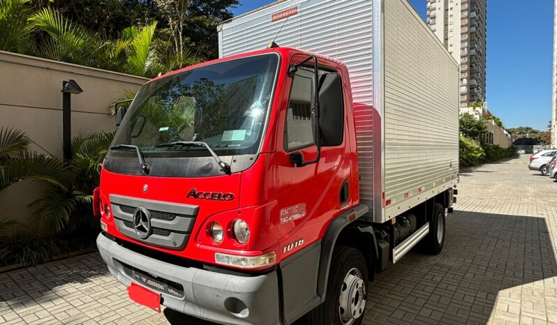 Mercedes-Benz Accelo