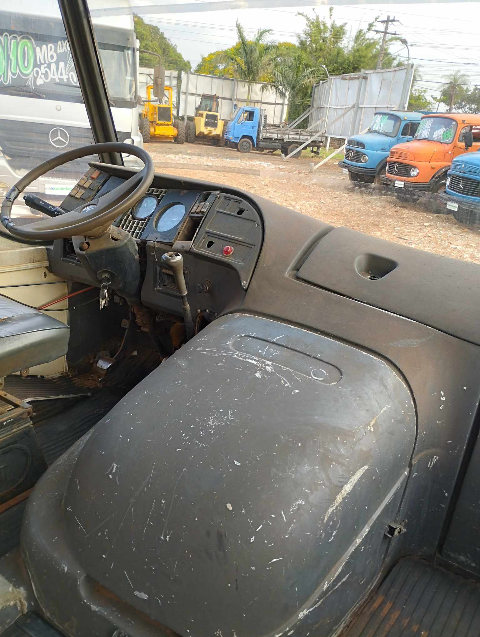 Mercedes-Benz Outros